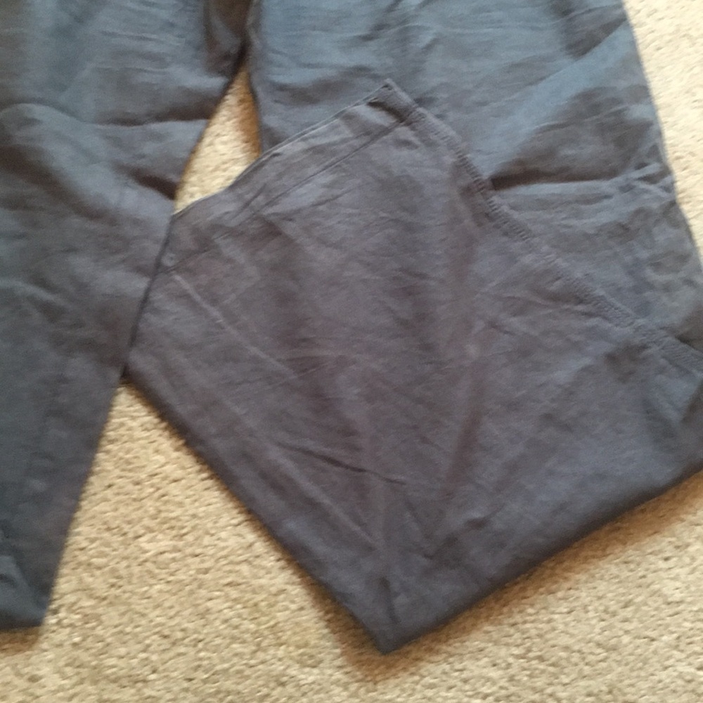 Super Soft Gap Gray Flowy Pants - image 3